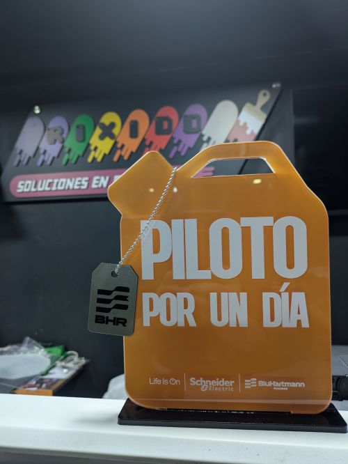 Trofeo - PXL_20250423_170931450.LONG_EXPOSURE-01.COVER